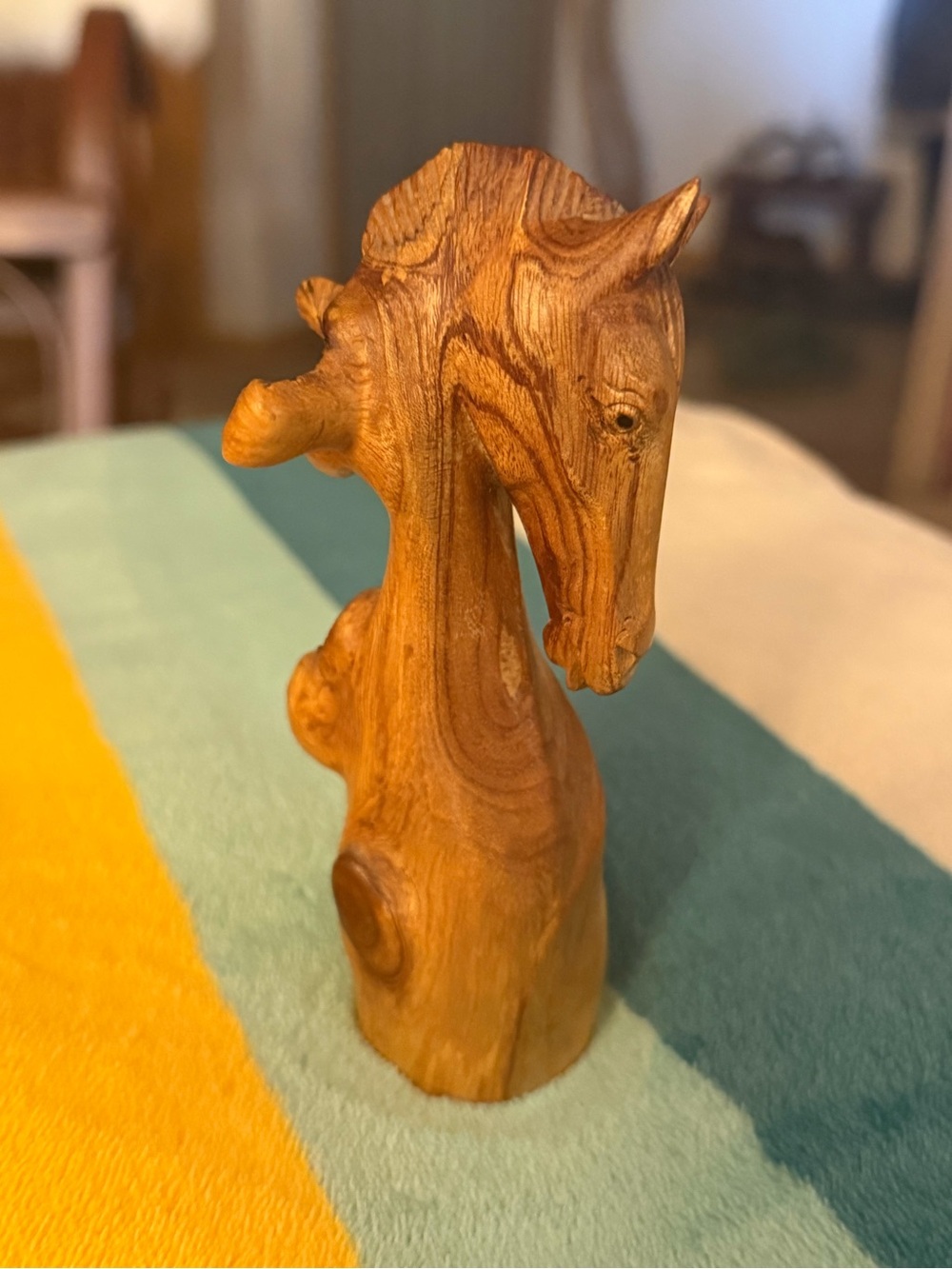 Beautiful Hand-Carved Horse Bust From Wood Burl - Picture 3 of 11